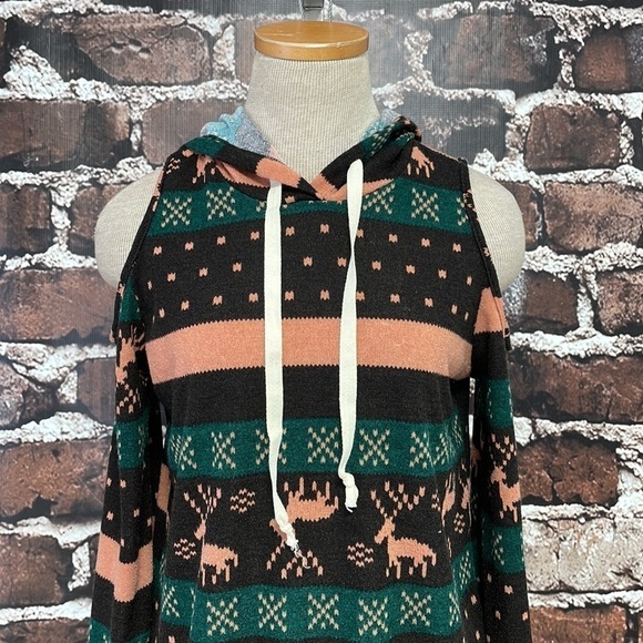 Miss U Sweater Christmas Womens Large Black Green NWT Winter Cold Shoulder - Picture 7 of 14